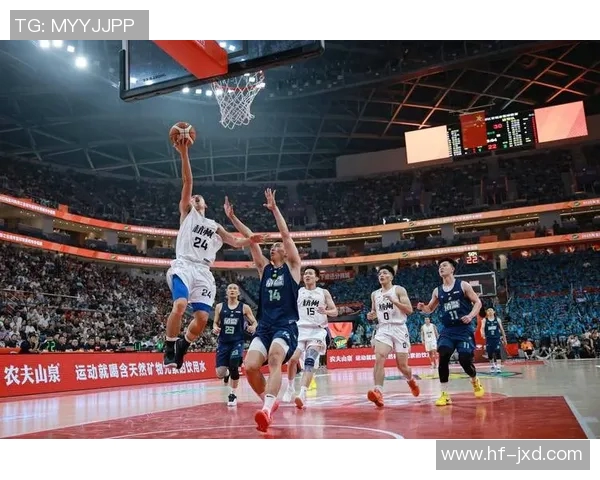 曾凡博：从青涩新星到篮球赛场的璀璨明珠之路探秘